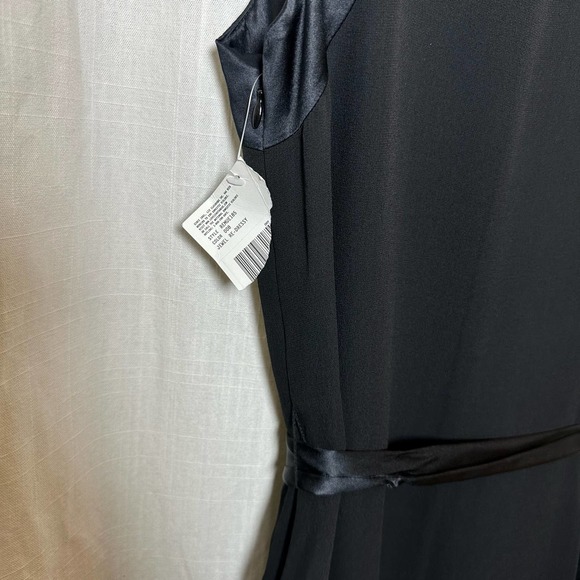Liz Claiborne black silk sleeveless dress midi pintucking & satin tie size 2 NWT - Picture 5 of 9